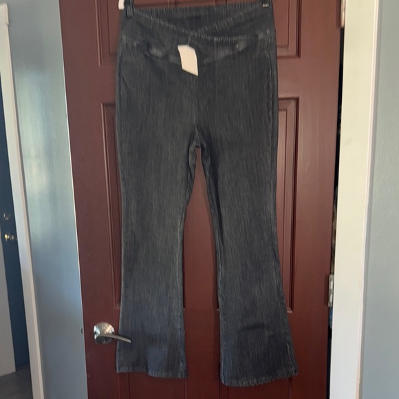 Women's Flare & Wide Leg Jeans - Black - Picture 1 of 6